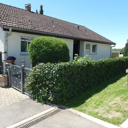 Esslingen Apartment: Long-Stay Comfort near Stuttgart Messe & Airport Altbach Exterior photo