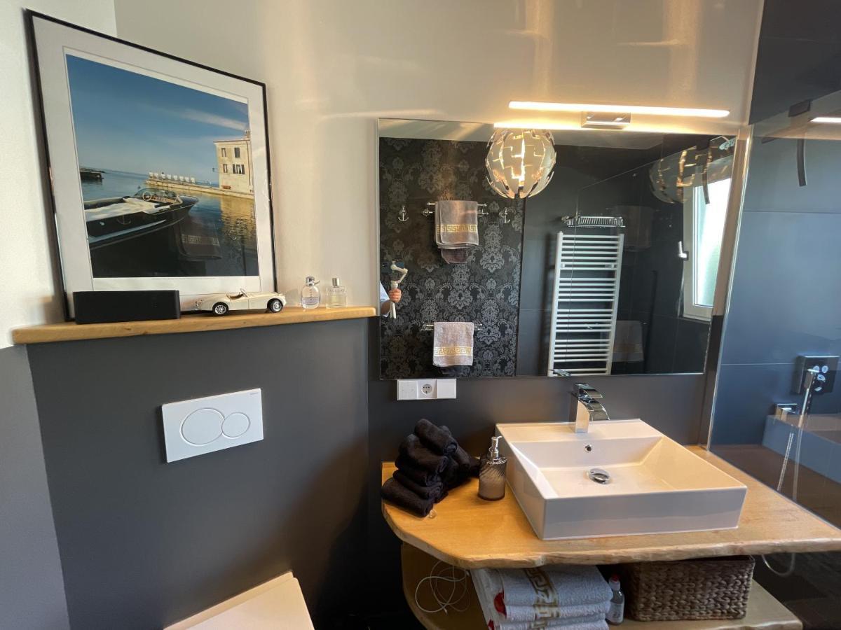 Esslingen Apartment: Long-stay Comfort Near Stuttgart Messe & Airport *
