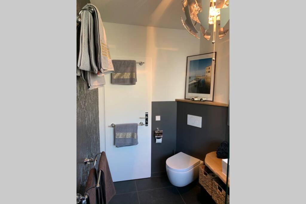 Esslingen Apartment: Long-stay Comfort Near Stuttgart Messe & Airport Apartment *